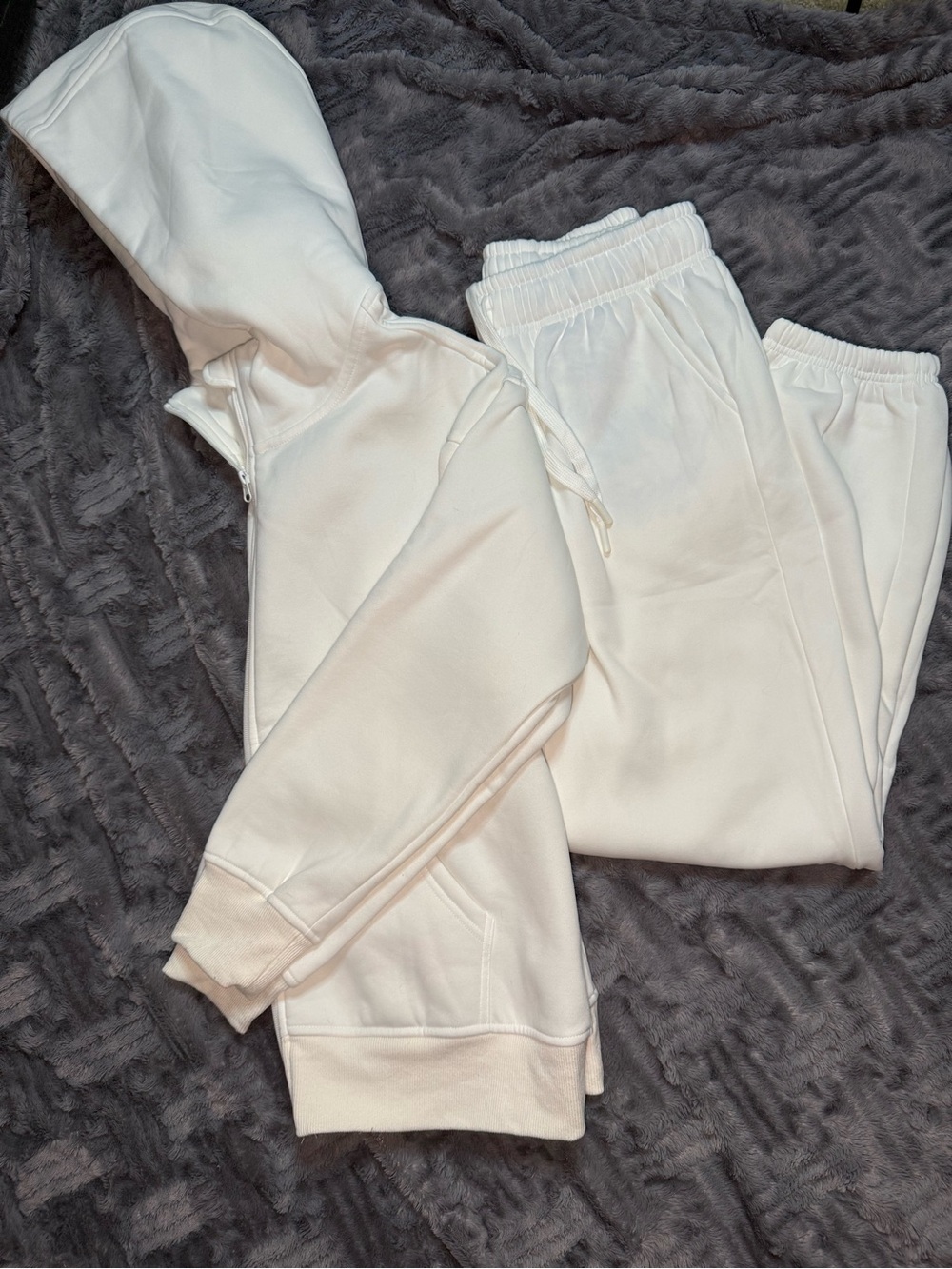 Pinspark 2-Piece Zip-Up Hoodie and Jogger Set